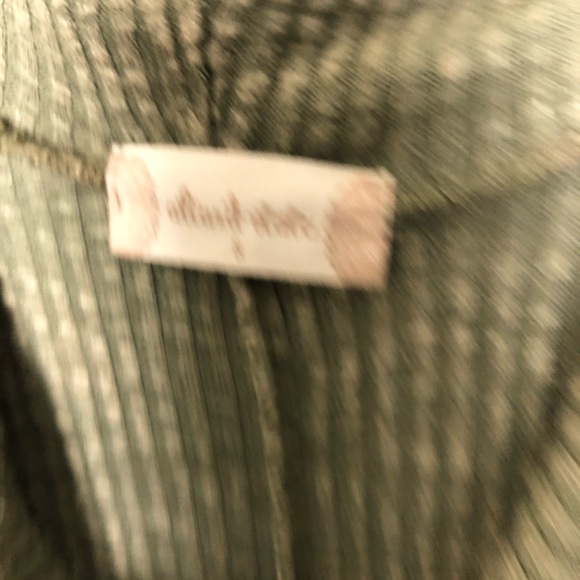 Altar'd State Green Cowl Neck Sleeveless Top Small - Picture 4 of 5